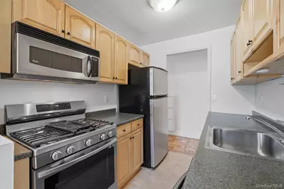 505 Central Avenue #618, White Plains, NY 10606 - Photo 13