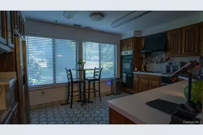 11 Jackson #74, Scarsdale, NY 10583 - Photo 3