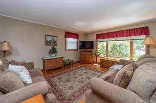 103 Prospect Ave, Maybrook, NY 12543 - Photo 3