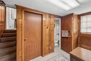 952 Roxbury Dr, Westbury, NY 11590 - Photo 25
