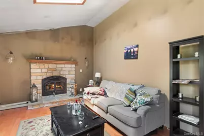 111 S Coleman Road, Centereach, NY 11720 - Photo 7