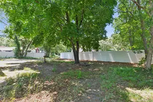 111 S Coleman Rd, Centereach, NY 11720 - Photo 21