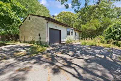 111 S Coleman Road, Centereach, NY 11720 - Photo 25