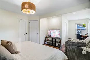 633 Robin Ct, West Hempstead, NY 11552 - Photo 15