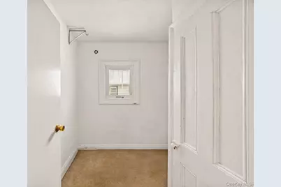 19 W Maple Avenue, Suffern, NY 10901 - Photo 13