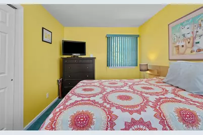 1288 Boston Avenue, Bay Shore, NY 11706 - Photo 19