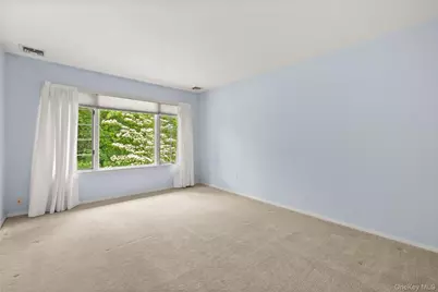 34 Cedar Ridge Lane, Bay Shore, NY 11706 - Photo 17