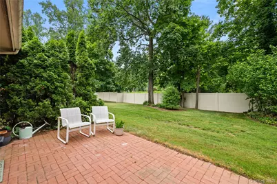 34 Cedar Ridge Lane, Bay Shore, NY 11706 - Photo 21