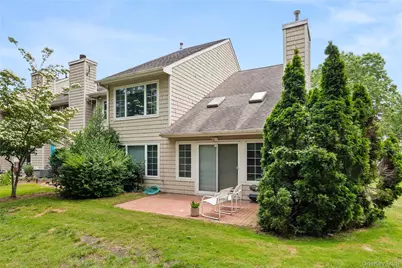 34 Cedar Ridge Lane, Bay Shore, NY 11706 - Photo 19