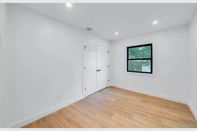 30 Bradley Drive, Shoreham, NY 11786 - Photo 29