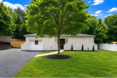 30 Bradley Drive, Shoreham, NY 11786 - Photo 3