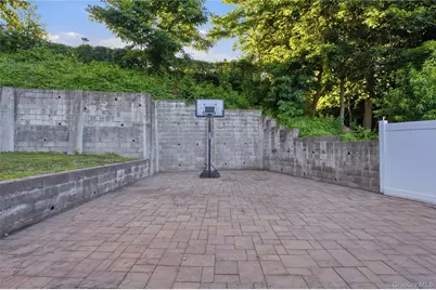 3 Hardy Place, Yonkers, NY 10703 - Photo 33