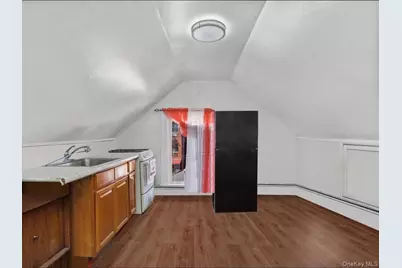 10455 39th Avenue, Corona, NY 11368 - Photo 11
