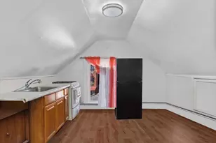 104-55 39th Ave, Corona, NY 11368 - Photo 11
