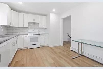 841 Willow Road, Franklin Square, NY 11010 - Photo 9