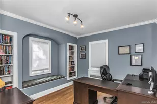 20 Voorhees Pl, Malverne, NY 11565 - Photo 15