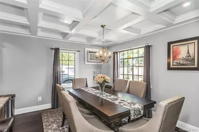 20 Voorhees Place, Malverne, NY 11565 - Photo 9
