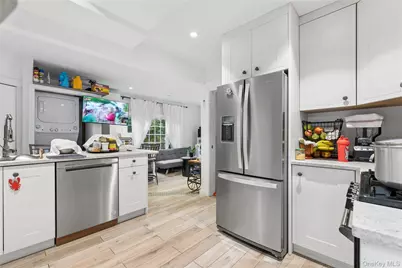 89 S Elroy Drive, Montauk, NY 11954 - Photo 3