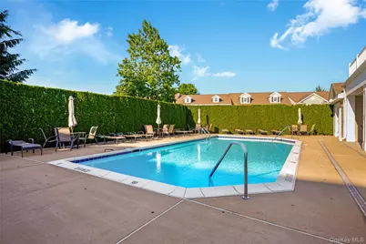 212 Willow Lane, Valley Stream, NY 11580 - Photo 15