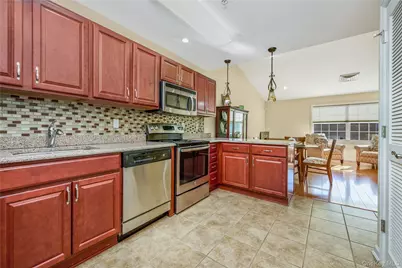 212 Willow Lane, Valley Stream, NY 11580 - Photo 5