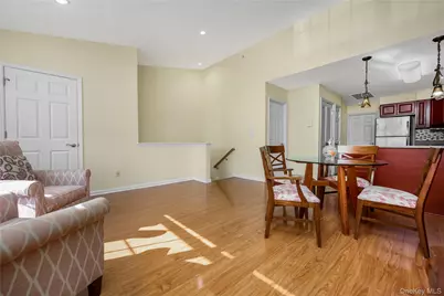 212 Willow Lane, Valley Stream, NY 11580 - Photo 3