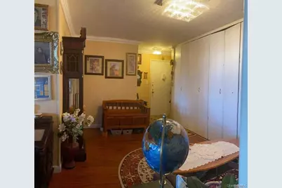 61-20 Grand Central Parkway #C 705, Forest Hills, NY 11375 - Photo 11