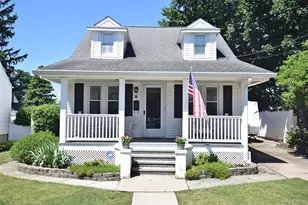88 East St, Hicksville, NY 11801 - Photo 3