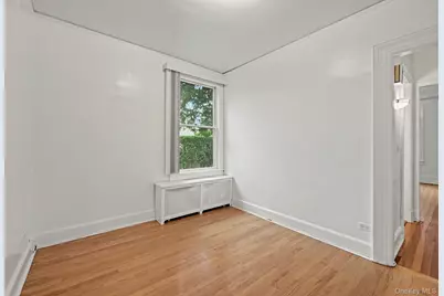 242 Mayflower Avenue #1st floor, New Rochelle, NY 10801 - Photo 11