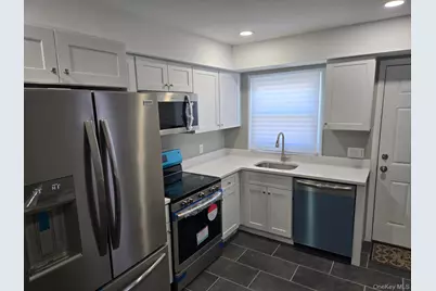 57 Shipman, North Babylon, NY 11703 - Photo 3