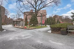 14 Metropolitan Oval, Bronx, NY 10462 - Photo 9
