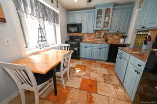 258 Rintin St, Franklin Square, NY 11010 - Photo 3