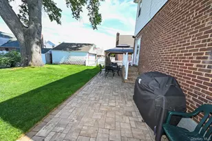258 Rintin St, Franklin Square, NY 11010 - Photo 25
