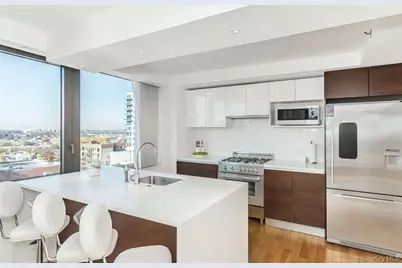 39-16 Prince Street #8E, Flushing, NY 11354 - Photo 9