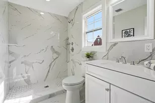 24 Kenilworth Rd, Mineola, NY 11501 - Photo 21