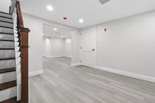 24 Kenilworth Rd, Mineola, NY 11501 - Photo 25