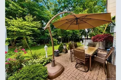 39 Merrimack Road, Smithtown, NY 11787 - Photo 5