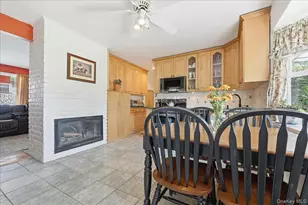 7 Disc Ln, Wantagh, NY 11793 - Photo 11