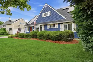 7 Disc Ln, Wantagh, NY 11793 - Photo 37