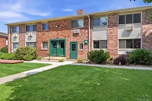 2449 Union Blvd, Islip, NY 11751 - Photo 19