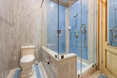 18710 Aberdeen Road, Jamaica, NY 11432 - Photo 17
