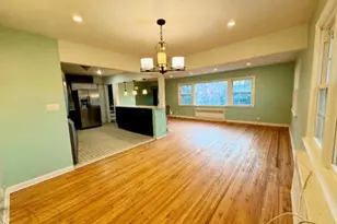 85-05 148th St, Briarwood, NY 11435 - Photo 3