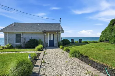 56055 County Road 48, Southold, NY 11971 - Photo 1