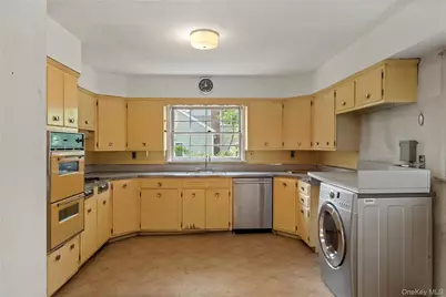 4670 Independence Avenue, Bronx, NY 10471 - Photo 13