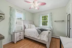 17 Nottingham Dr, Wheatley Heights, NY 11798 - Photo 15