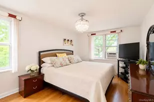 180 Van Cortlandt Park S, Bronx, NY 10463 - Photo 3