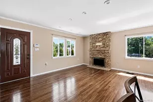 5 Willets Dr, Syosset, NY 11791 - Photo 5