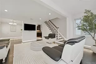 6 Prospect St, Hicksville, NY 11801 - Photo 3