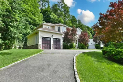 245 Harbor Hill Road, East Hills, NY 11576 - Photo 5