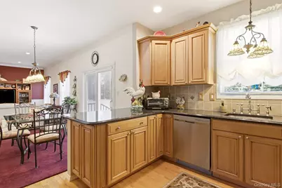 15 Scenicview Crescent, Manorville, NY 11949 - Photo 13