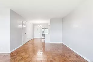 70-25 Yellowstone Blvd, Forest Hills, NY 11375 - Photo 15